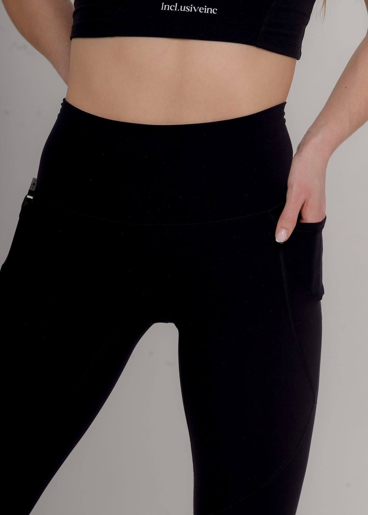 Active Leggings with Pockets