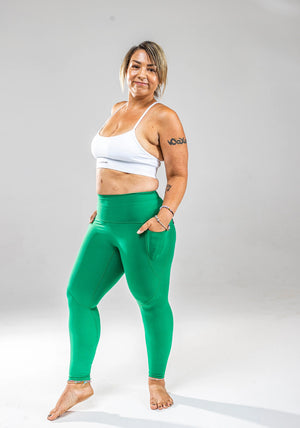 Active Green Leggings with Pockets and White Sports Bra Set Incl.usiveinc - Premium Activewear