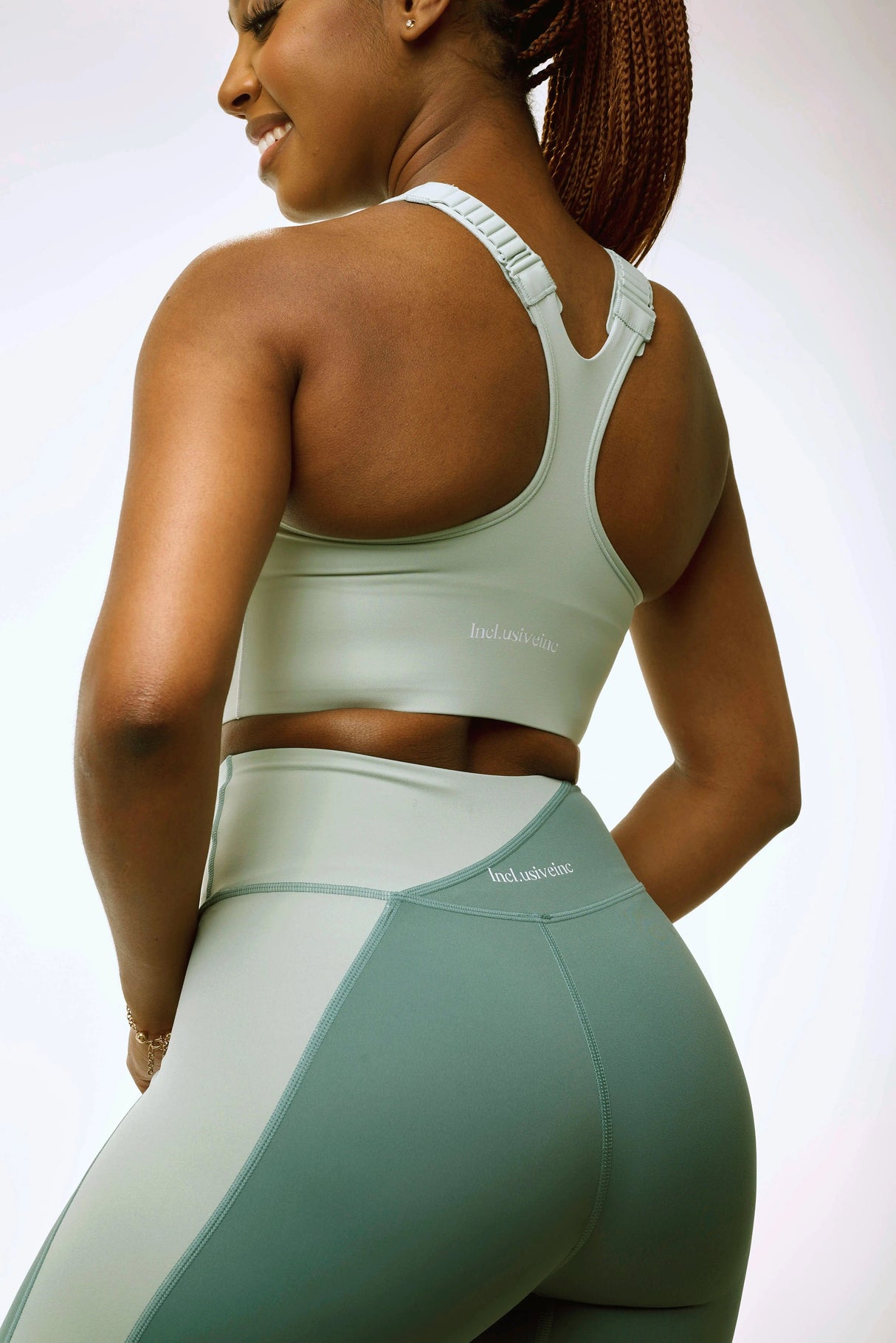 Mint Zip-Up Sports Bra