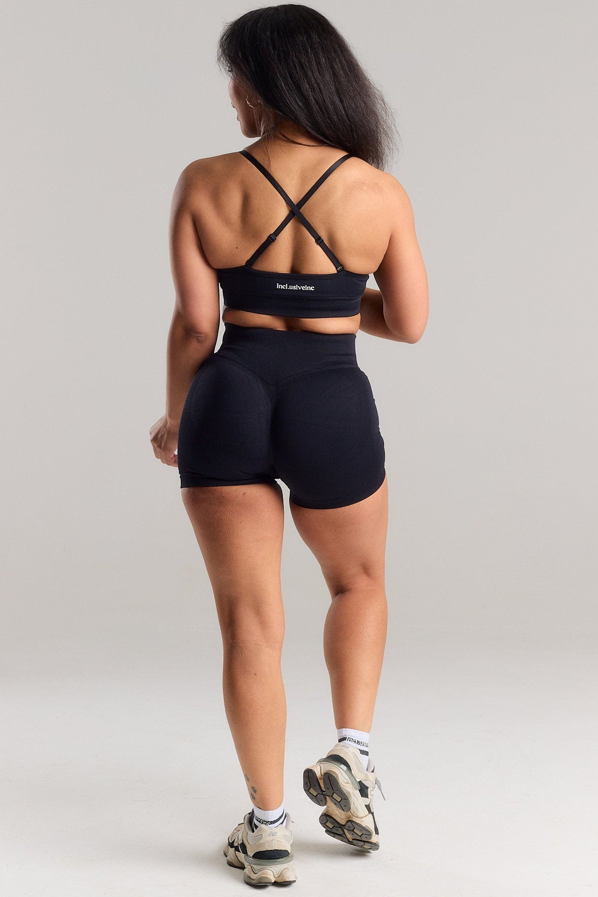 Sculpt Seamless Shorts with White Logo