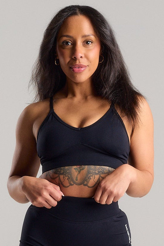 Seamless Strappy Sports Bra with white Logo