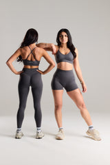 Seamless Strappy Sports Bra with white Logo