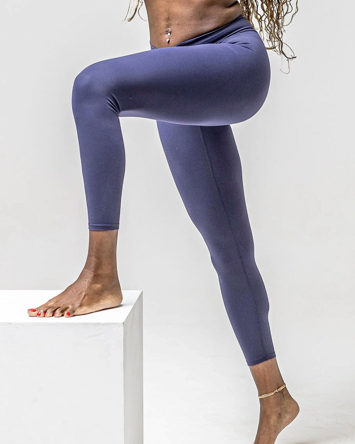 active scrunch bum leggings blue