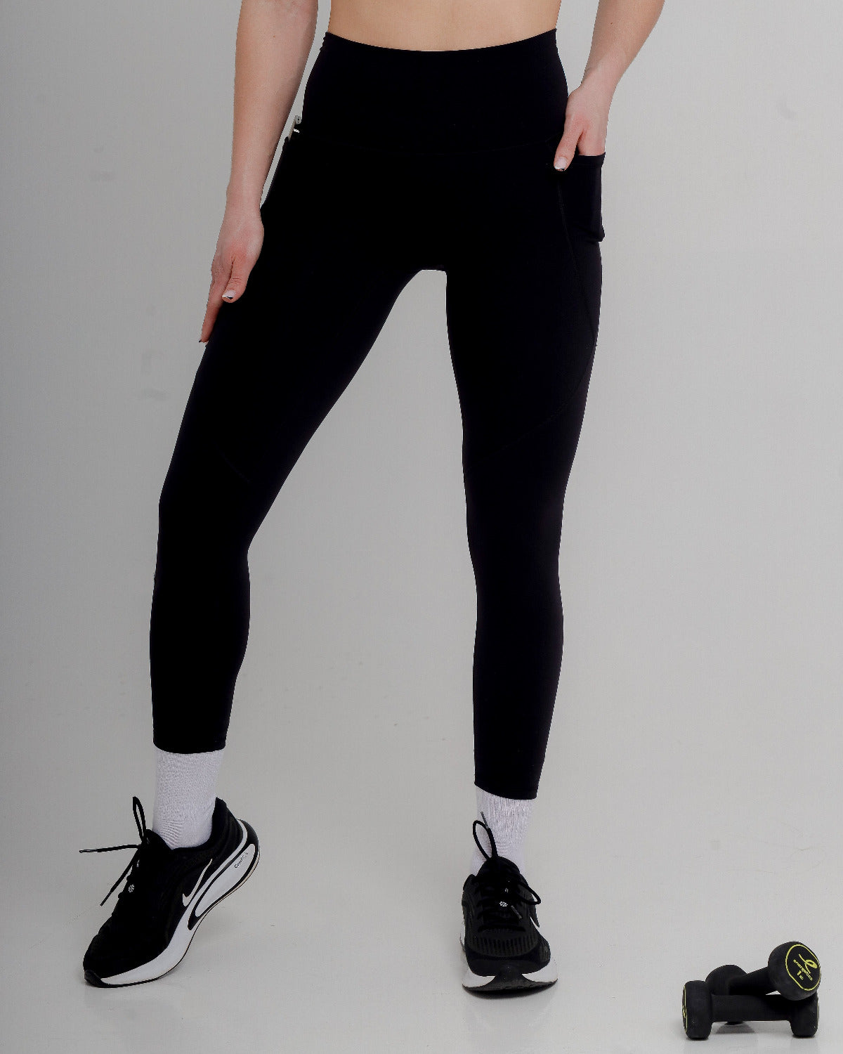 active leggings with pockets black