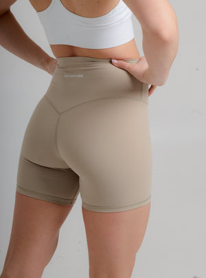 Active High-Rise Performance Shorts